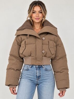 Women’s Textured Cropped Down Puffer Jacket in Taupe Brown